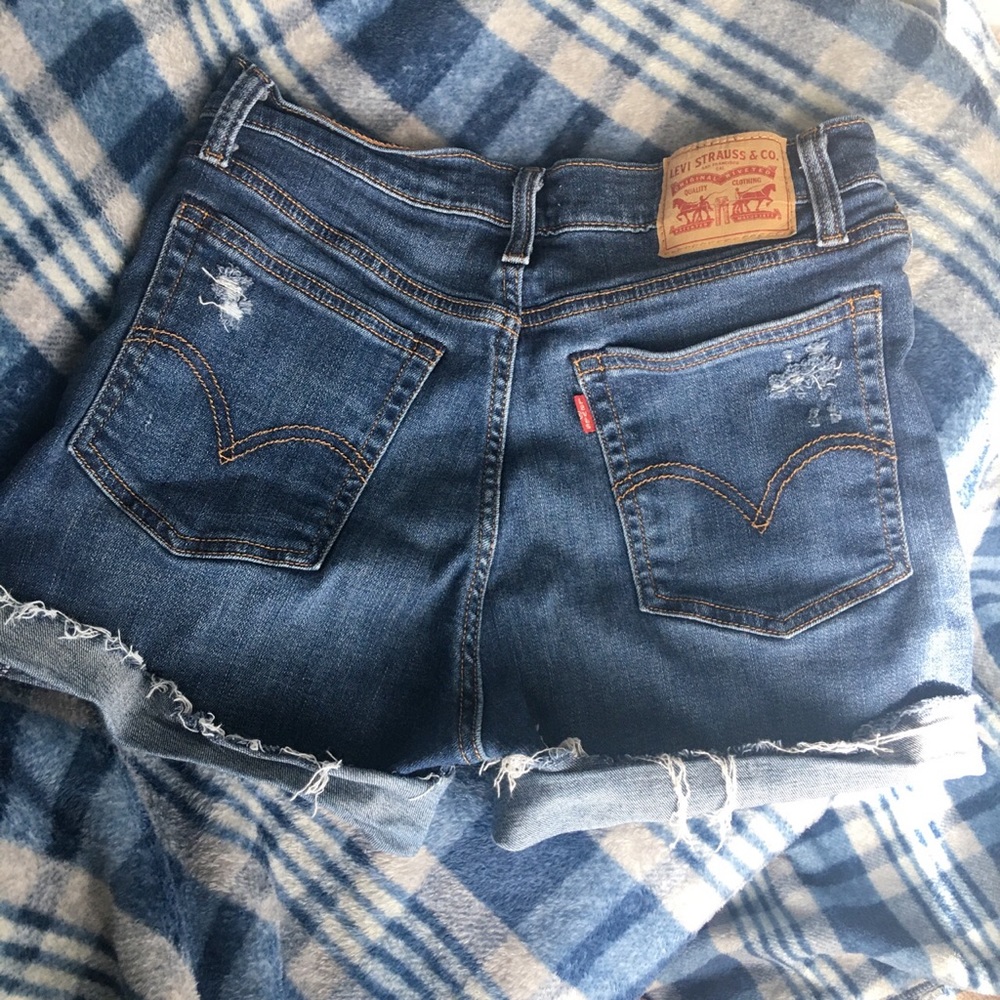 SOLDDD Levi Wedgie Fit Jean Shorts